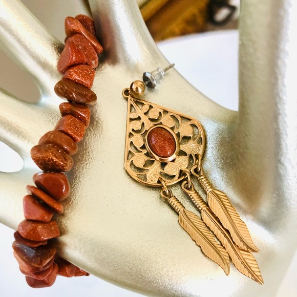 Vintage Sandstone Earrings & Bracelet - Picture 4 of 12